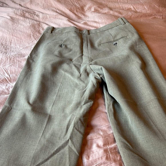 Aritzia effortless - Picture 8 of 10